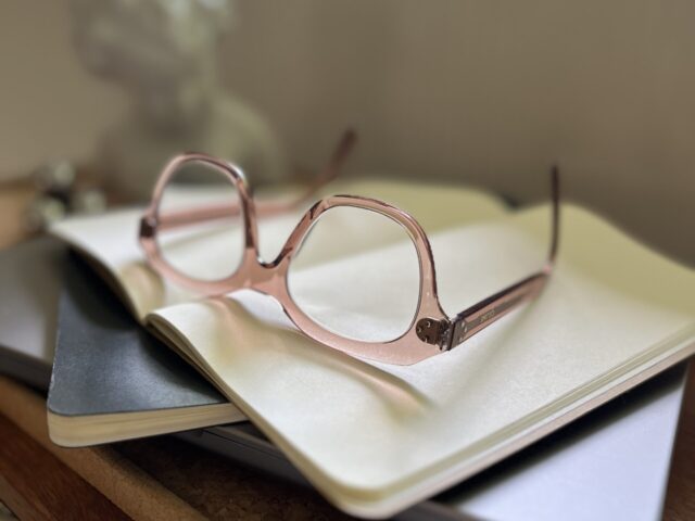 Bokført skriver for å engasjere